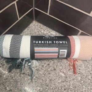 Slowtide “Zoey” Turkish Towel